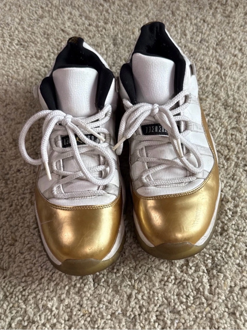 Nike Air Jordan 11 Retro Low Closing Ceremony Gold White Size 10.5 528895-103